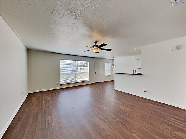 Foto del edificio - 6550 Garden Trail Ct