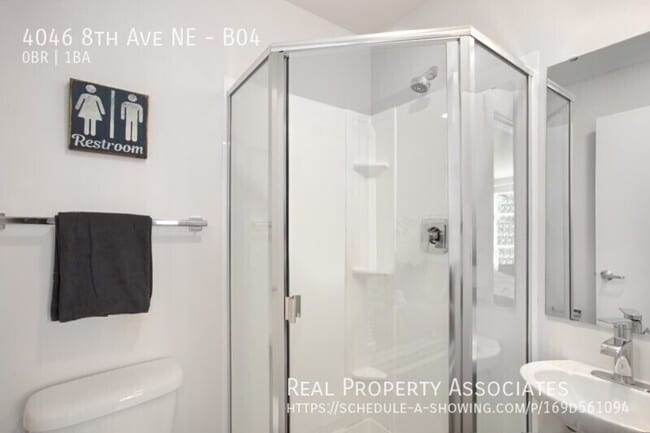 Foto del edificio - 4046 8th Ave NE