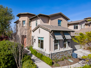 Building Photo - 1022 Gamay Dr