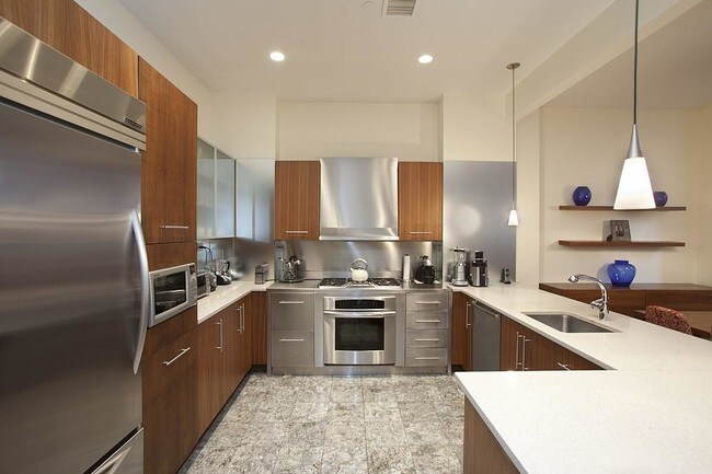 Foto del edificio - 426 W 58th St