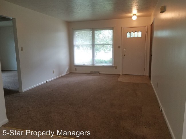Building Photo - 58401 Nathena Ln