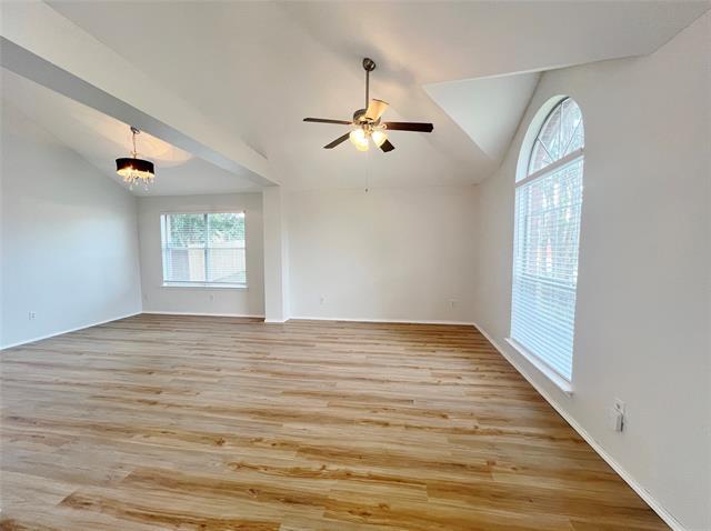 Foto del edificio - 6905 Fairfield Dr