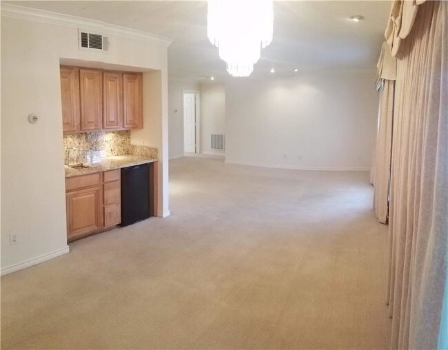 Foto del edificio - 10574 High Hollows Dr