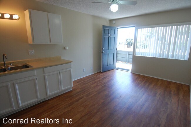 Building Photo - 1 W Avenida Ramona