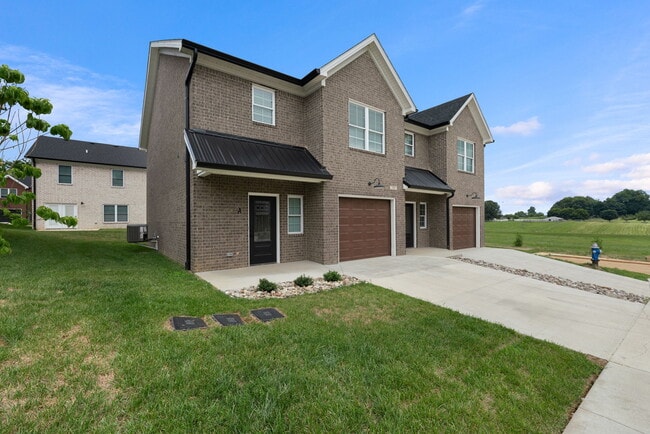 Building Photo - Ridge Pointe Duplexes