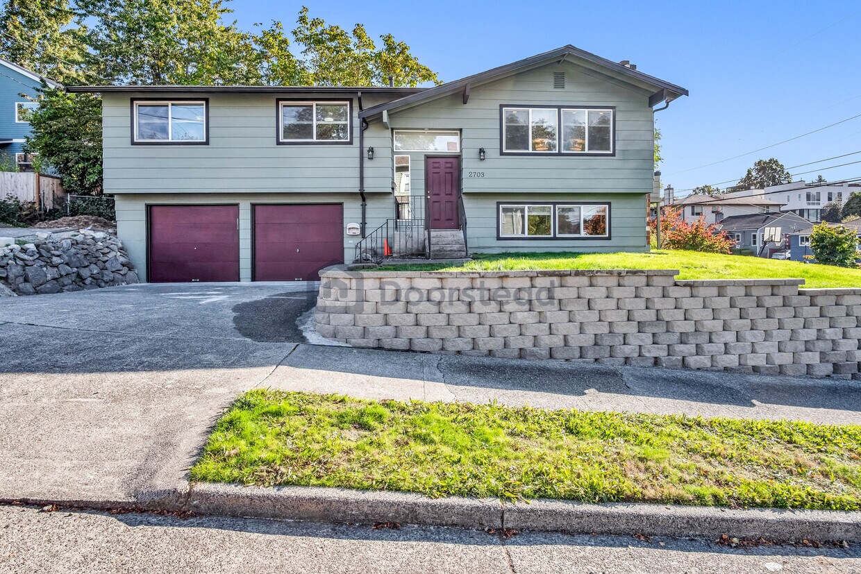 Foto principal - 2703 E Fir St