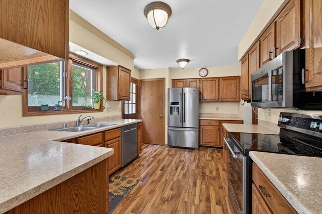 Foto del edificio - 11503 W Layton Ave