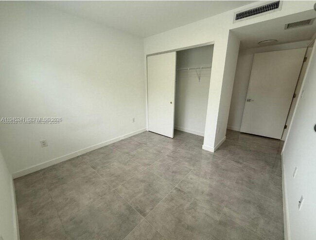 Foto del edificio - 14752 NE 6th Ave