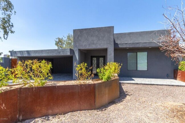 Building Photo - 3814 N 9th St