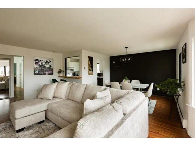Foto del edificio - 3023 Lynn Ave