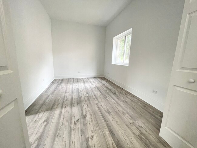 Building Photo - 5630 S Throop St