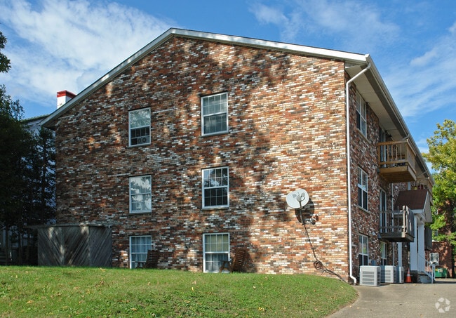 1620 Kanawha Blvd E, Charleston, WV 25311 Apartments - Charleston, WV
