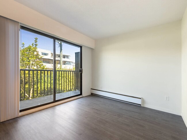 Photo du bâtiment - 2255 W 5th Ave