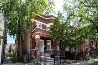 Building Photo - 6111 S Eberhart Ave