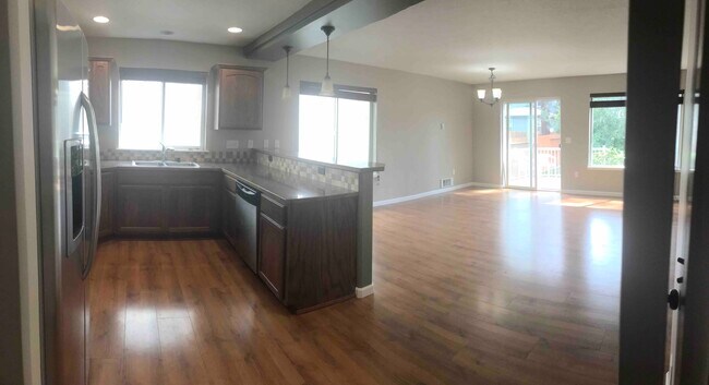 Cocina/Sala de estar - 3717 S Harrison St