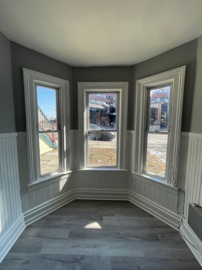 Foto del edificio - 89 Dubois St