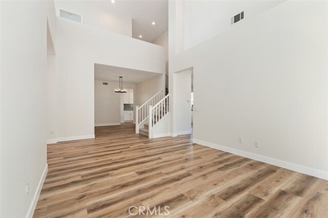Building Photo - 10 Lyon Ridge