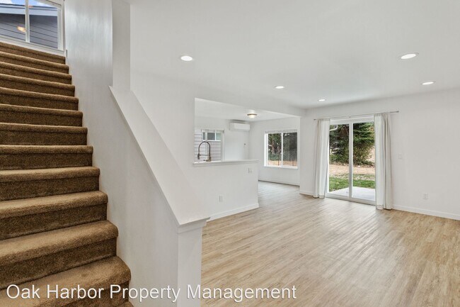 Building Photo - 3 br, 2.5 bath House - 1715 NW 5th Ave