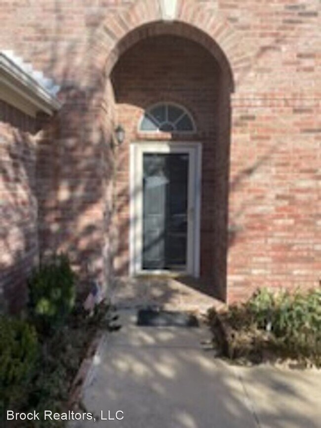 Building Photo - 3 br, 2 bath House - 4933 Orchid Drive