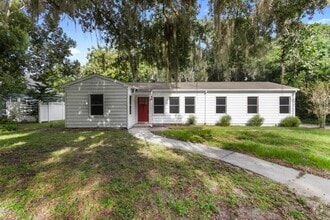 Building Photo - 605 N Amelia Ave