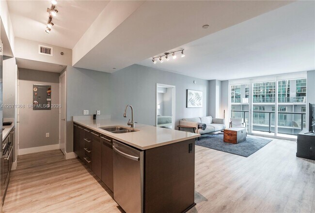 Foto del edificio - 55 SE 6th St