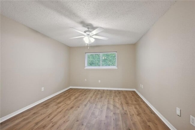 Foto del edificio - 508 Tanglewood Dr