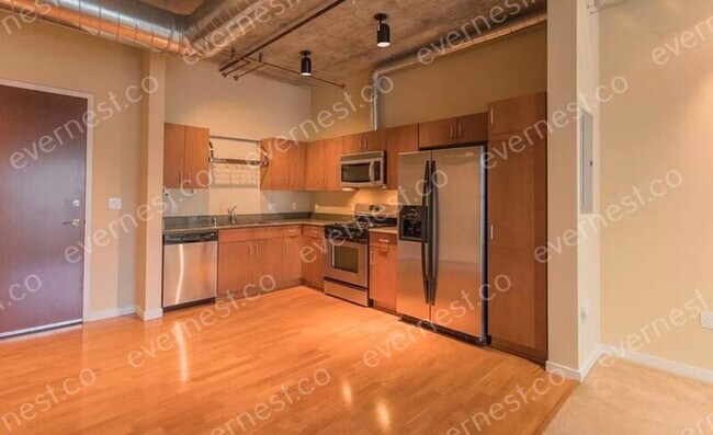 Building Photo - 3601 Arapahoe Ave