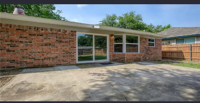 Building Photo - 5717 Macrae St