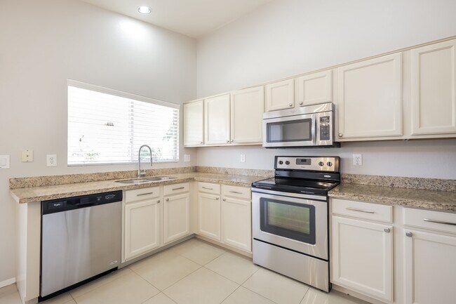 Foto del edificio - 15439 W Gelding Drive