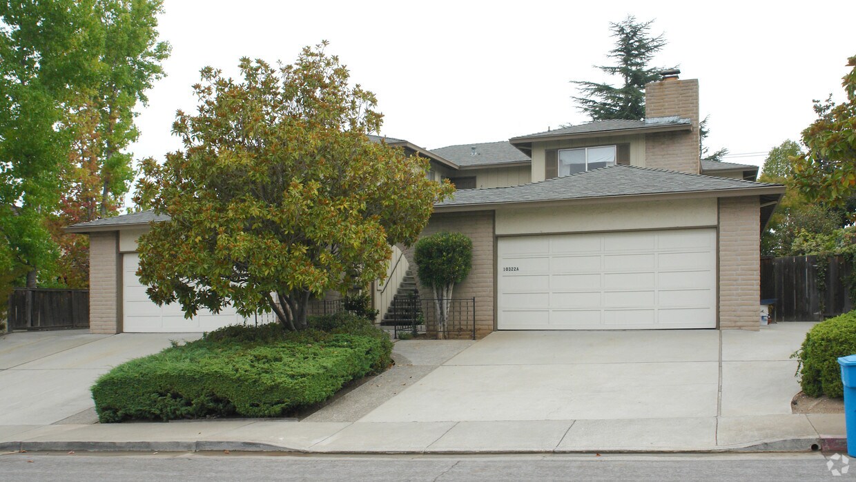 Building Photo - 10322 Alpine Dr