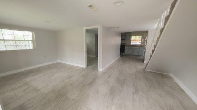 Building Photo - 1306 Royal St
