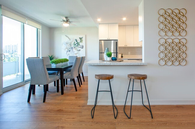 Building Photo - Harbourview Apartments