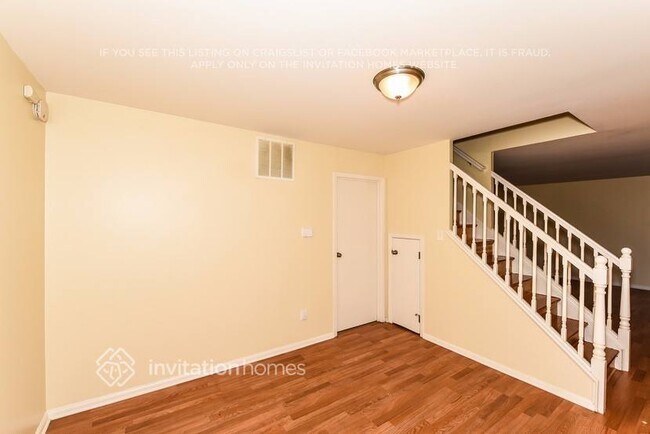 Building Photo - 937 Dartmouth Ave