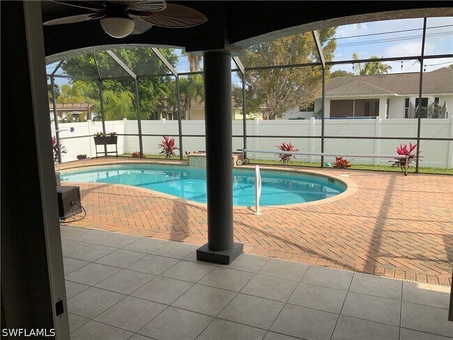 Foto del edificio - 2715 SW 2nd Pl