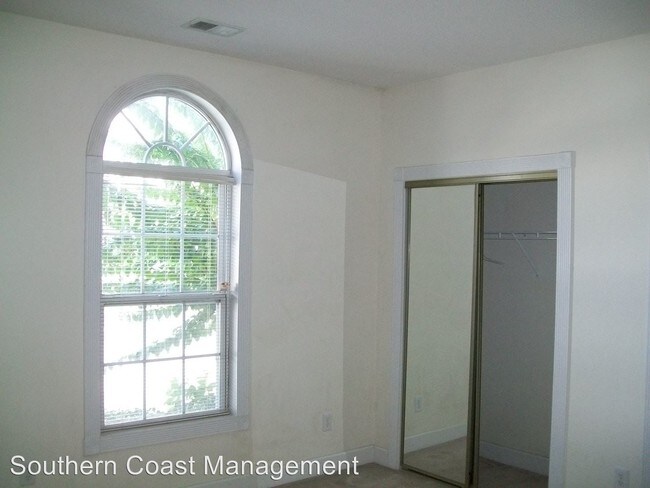 Foto del edificio - 4835 Carnation Cir