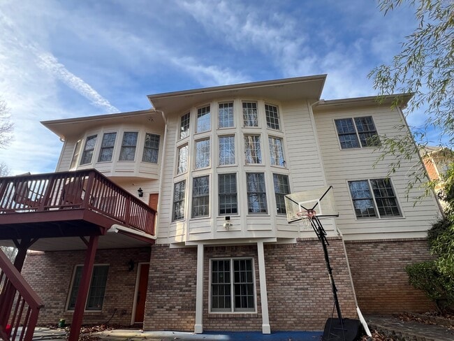 Photo - 855 Cooper Farm Way House