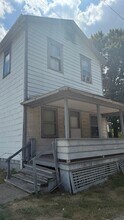 Building Photo - 608 N Croton Ave
