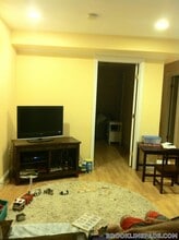 Building Photo - 12 Dean Rd