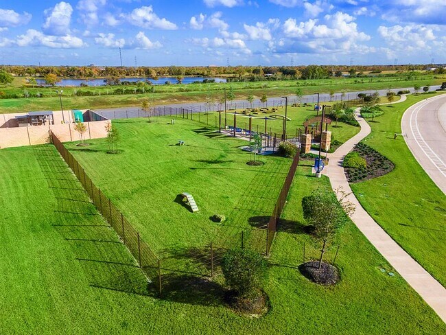 Building Photo - 10305 Tuscan Valley Drive