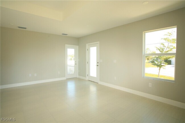 Foto del edificio - 7471 Pebble Beach Rd
