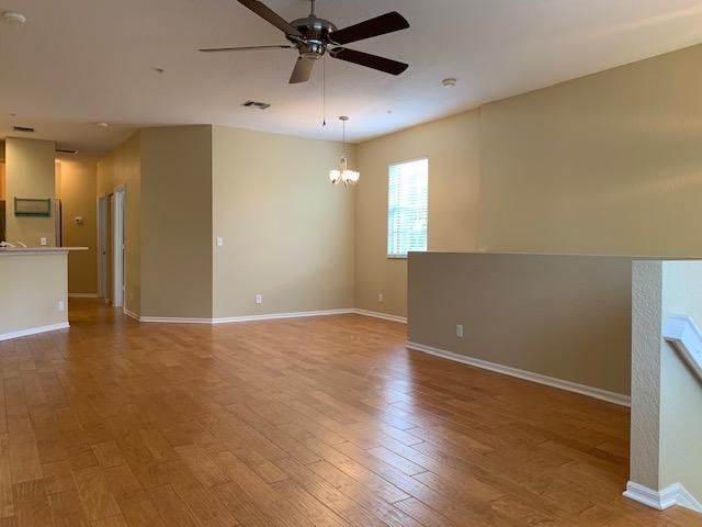 Building Photo - 152 Village Blvd