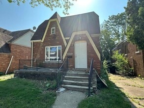 Building Photo - 15053 Ardmore St