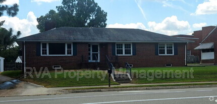 Building Photo - 6403 River Rd