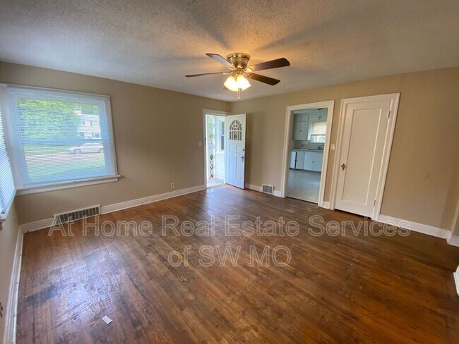 Building Photo - 1622 S Delaware Ave