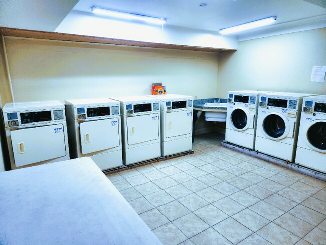 Foto del edificio - 203 Belmont Ave E