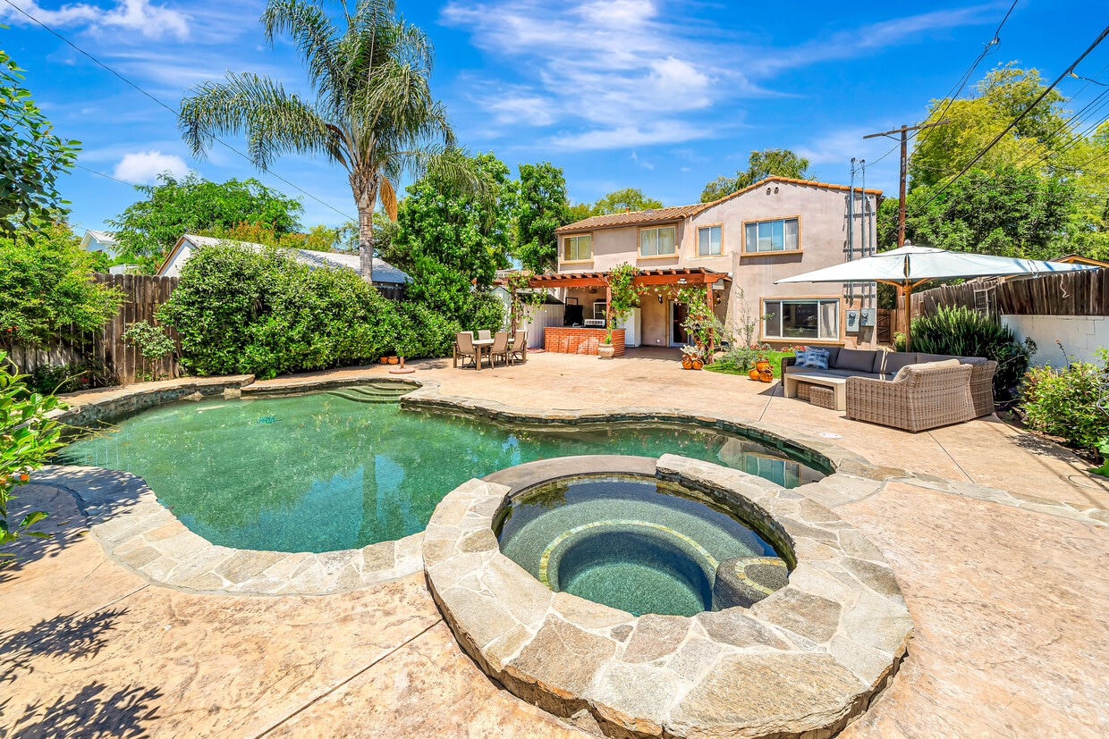 Foto principal - 14916 Hesby St