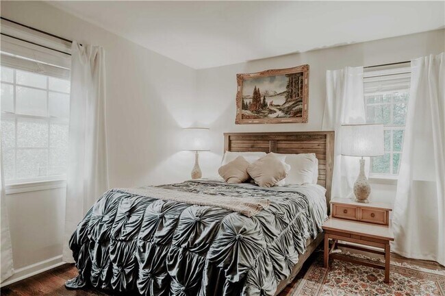 Foto del edificio - 1496 Woodland Ave SE