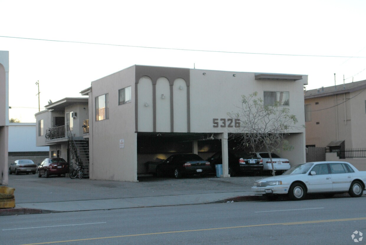 Primary Photo - 5326 Cahuenga Blvd