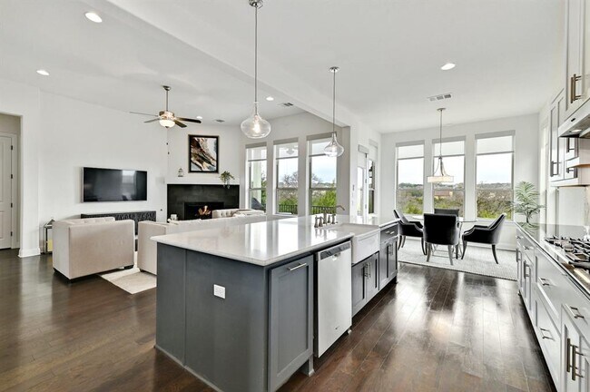 Foto del edificio - 129 Lockett Rd