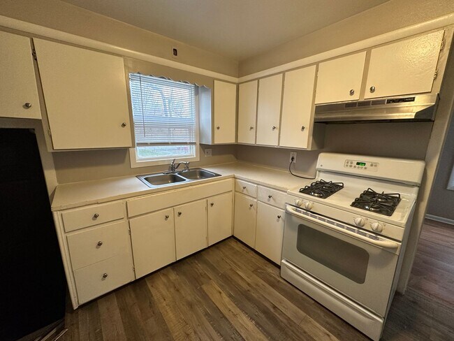 Foto del edificio - 119 Sutton St SW
